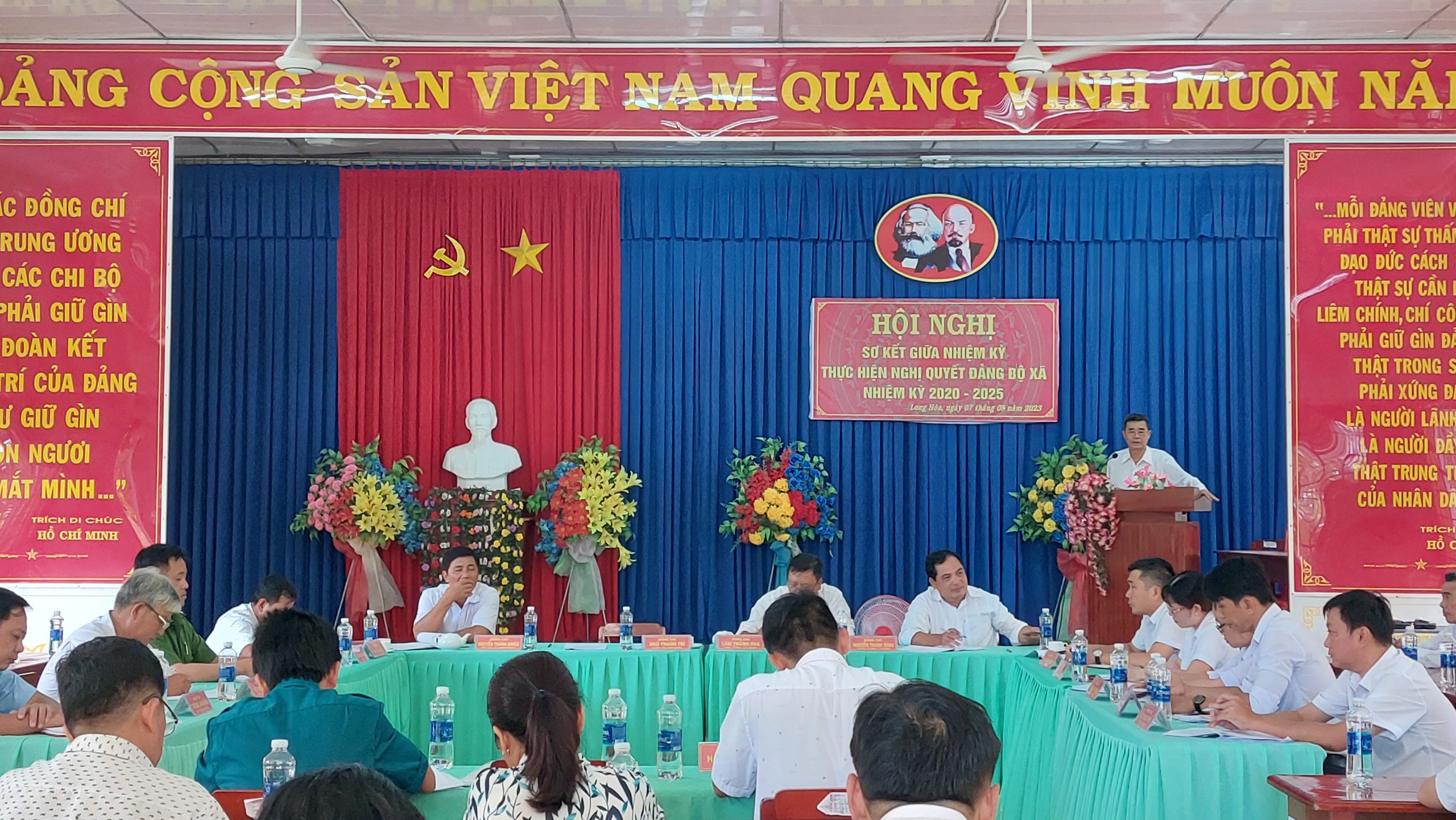 sơ kết giữa nhiệm kỳ